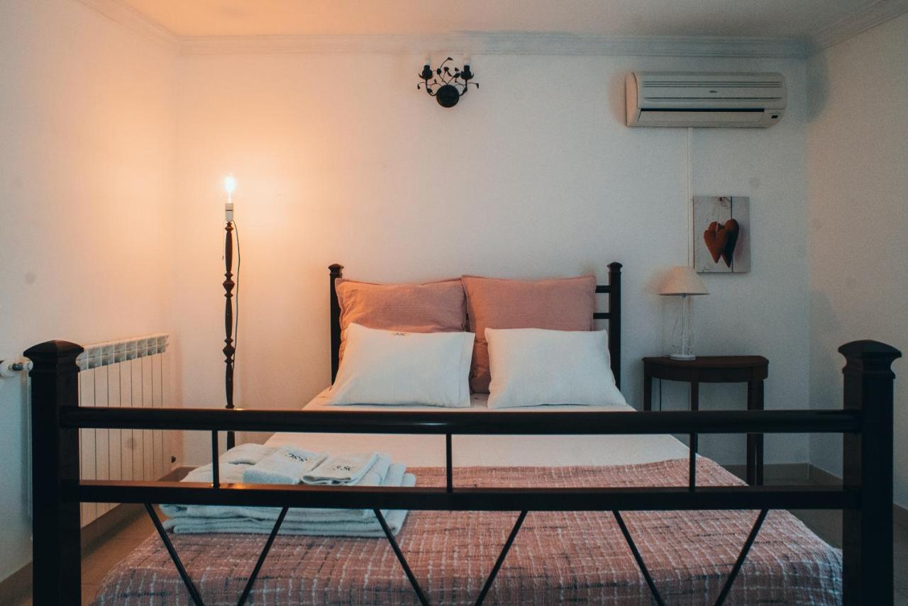 Guesthouse Da Vila Mourão Екстериор снимка