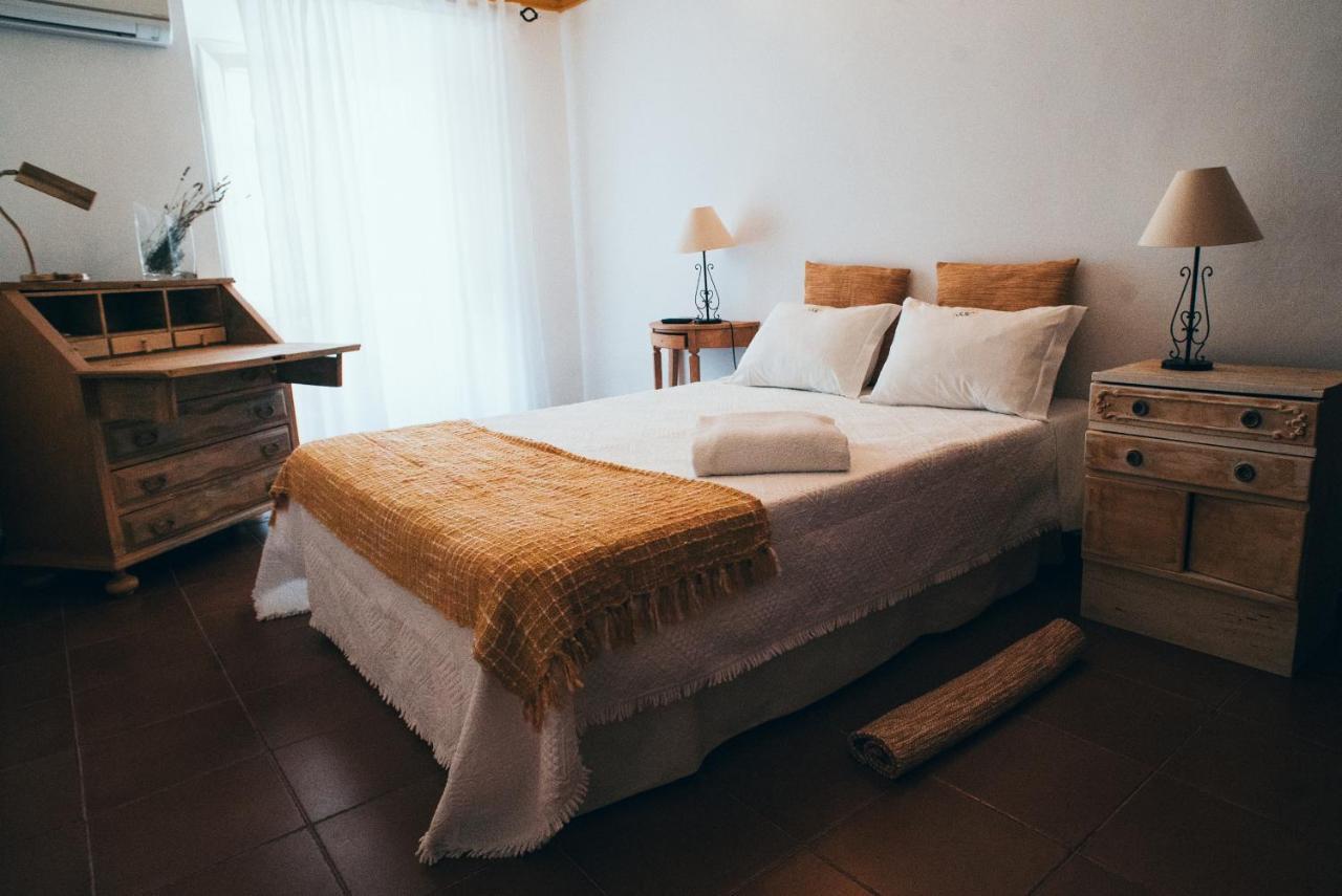 Guesthouse Da Vila Mourão Екстериор снимка