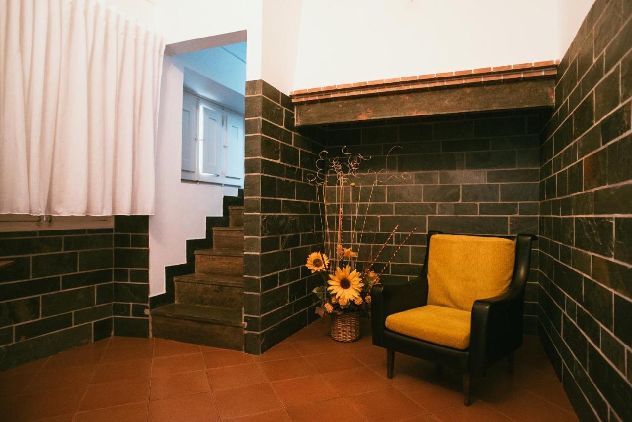 Guesthouse Da Vila Mourão Екстериор снимка