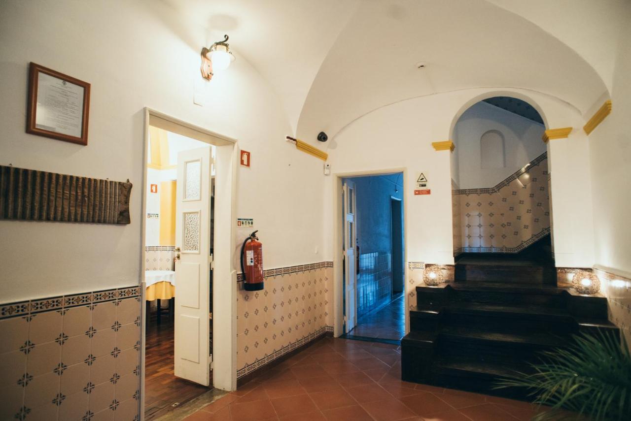 Guesthouse Da Vila Mourão Екстериор снимка