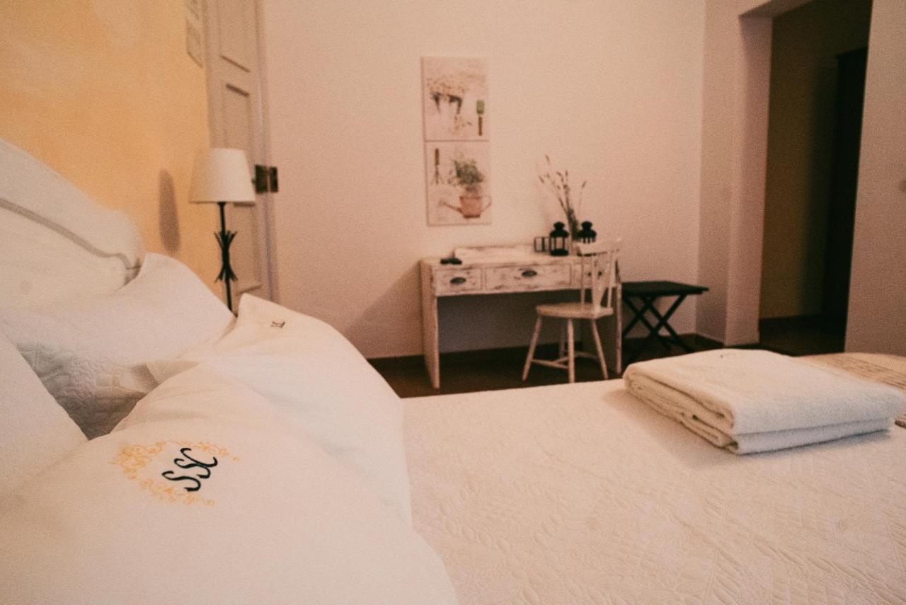 Guesthouse Da Vila Mourão Екстериор снимка