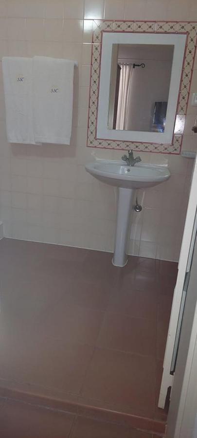 Guesthouse Da Vila Mourão Екстериор снимка
