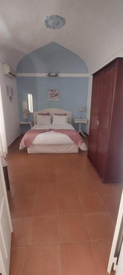 Guesthouse Da Vila Mourão Екстериор снимка